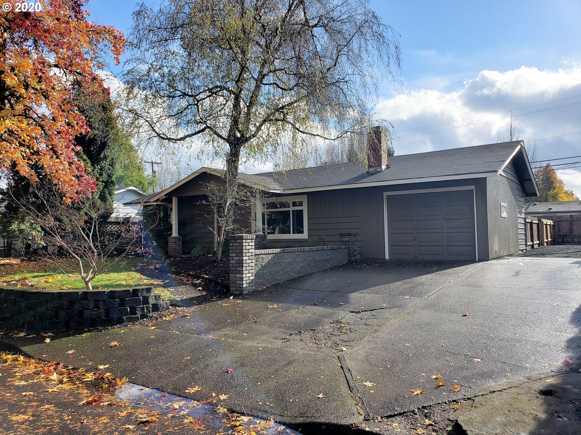 1561 Sequoia Avenue Springfield, OR 97477 - Photo 2 of 24