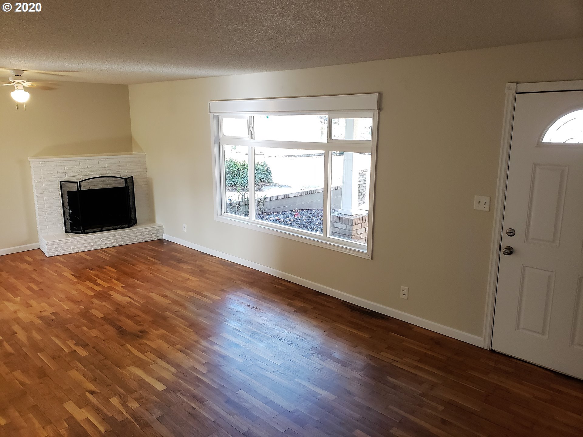 1561 Sequoia Avenue Springfield, OR 97477 - Photo 9 of 24