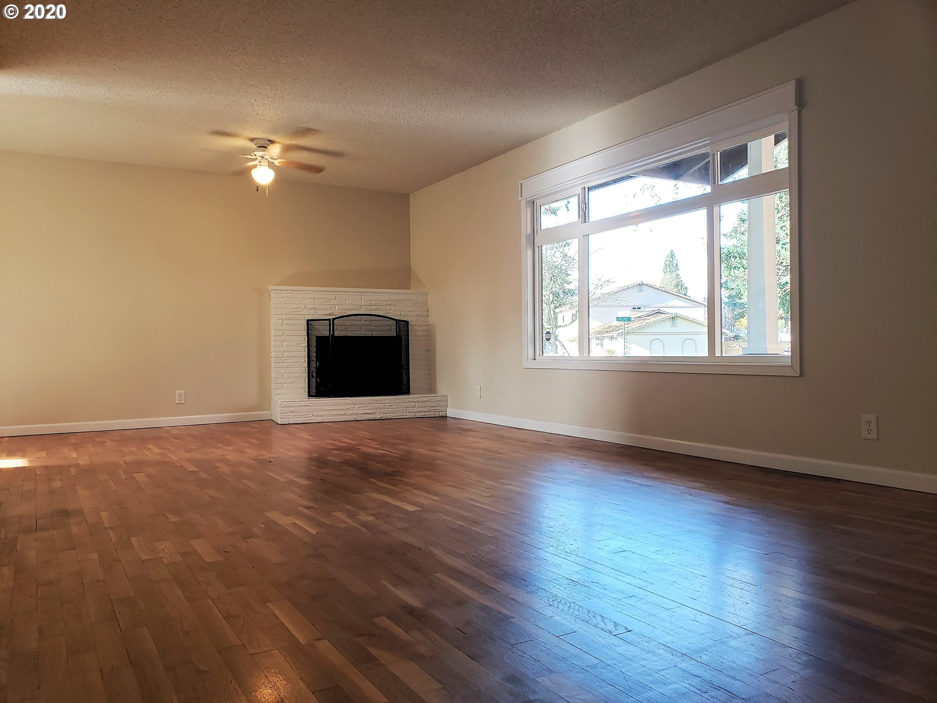 1561 Sequoia Avenue Springfield, OR 97477 - Photo 10 of 24