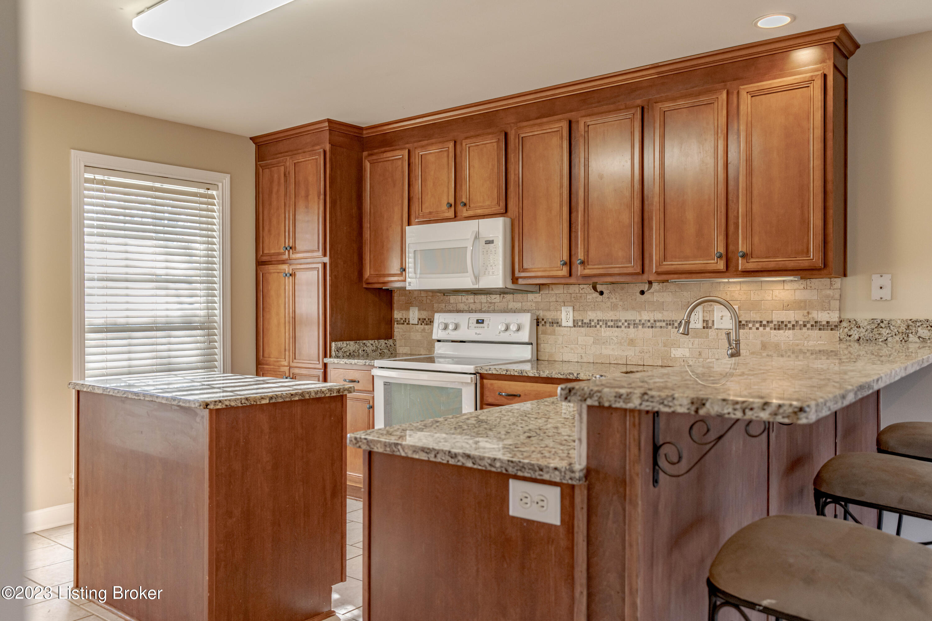 7110 Colton Road Crestwood, KY 40014 - Photo 25 of 95 DSC06469