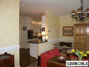 856 Cherokee Road, Unit 856 Charlotte, NC 28207 - Photo 3 of 8 Gallery Image 3