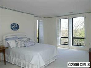856 Cherokee Road, Unit 856 Charlotte, NC 28207 - Photo 6 of 8 Gallery Image 6