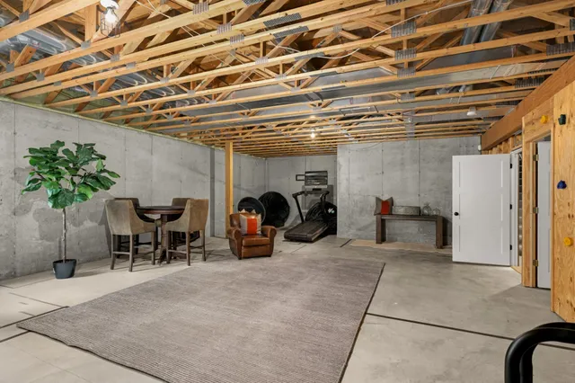 $4,500,000 | 2412 Lafayette Road, Minnetonka Beach, MN 55391