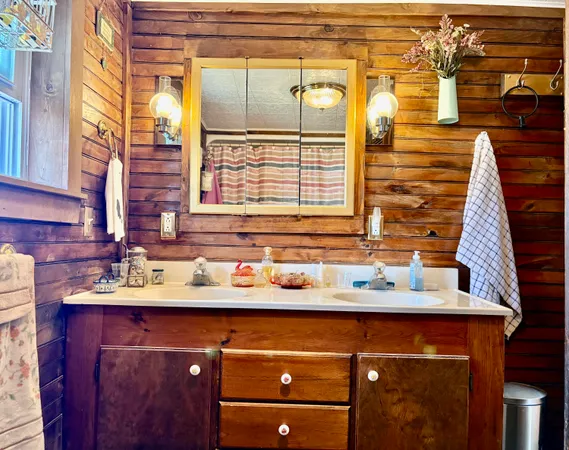 $245,000 | 97 Middle Avenue, Mexico, ME 04257
