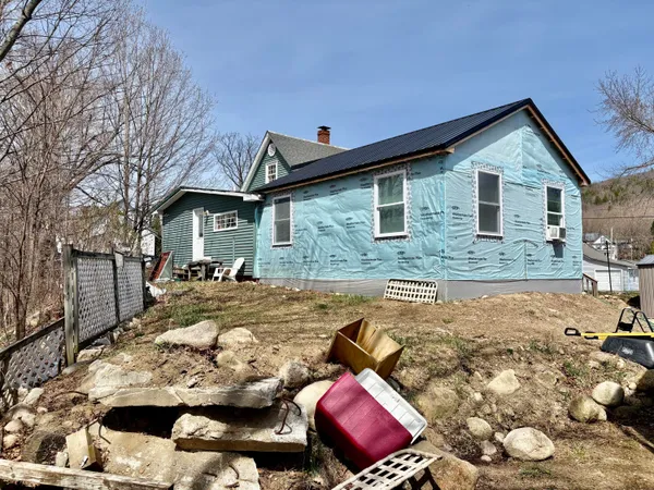 $245,000 | 97 Middle Avenue, Mexico, ME 04257