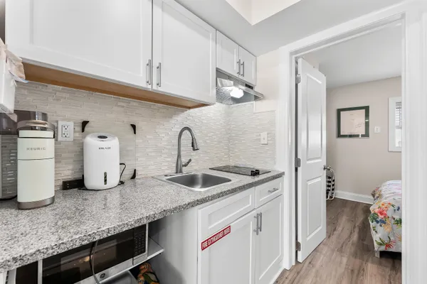 $405,000 | 422 Farragut Road, Unit 201, Wildwood Crest, NJ 08260