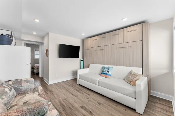 $405,000 | 422 Farragut Road, Unit 201, Wildwood Crest, NJ 08260