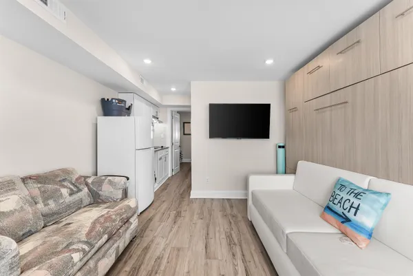 $405,000 | 422 Farragut Road, Unit 201, Wildwood Crest, NJ 08260