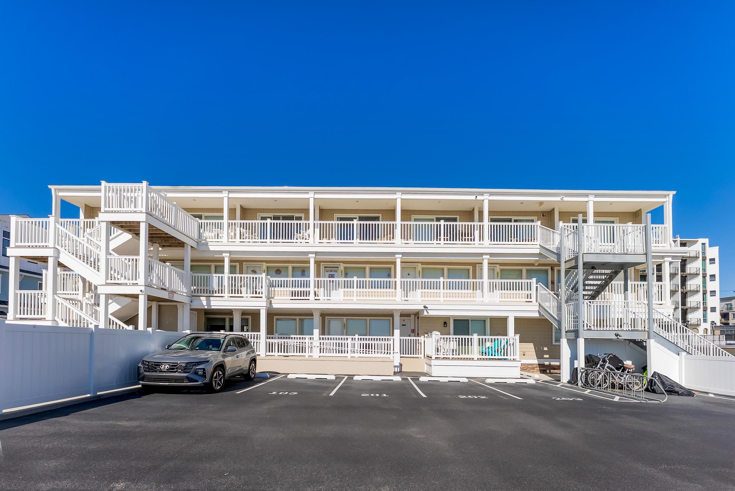 422 Farragut Road, Unit 201 Wildwood Crest, NJ 08260 - Photo 25 of 32