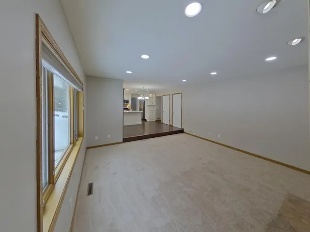 $2,749 | 2303 Leyland Circle, Woodbury, MN 55125