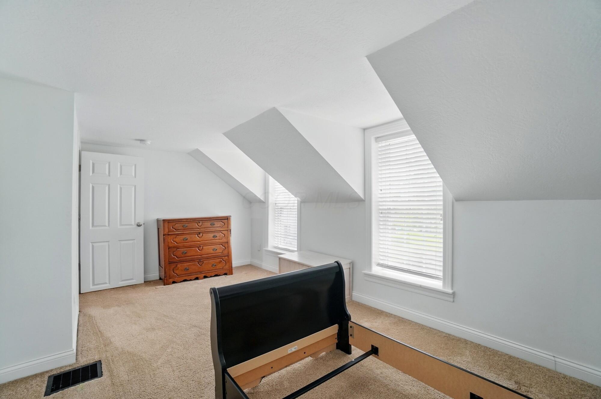 9820 Heimberger Road Northwest Baltimore, OH 43105 - Photo 52 of 81 Bedroom 3 - 9820 Heimberger Road NW, Baltimore, OH 43105