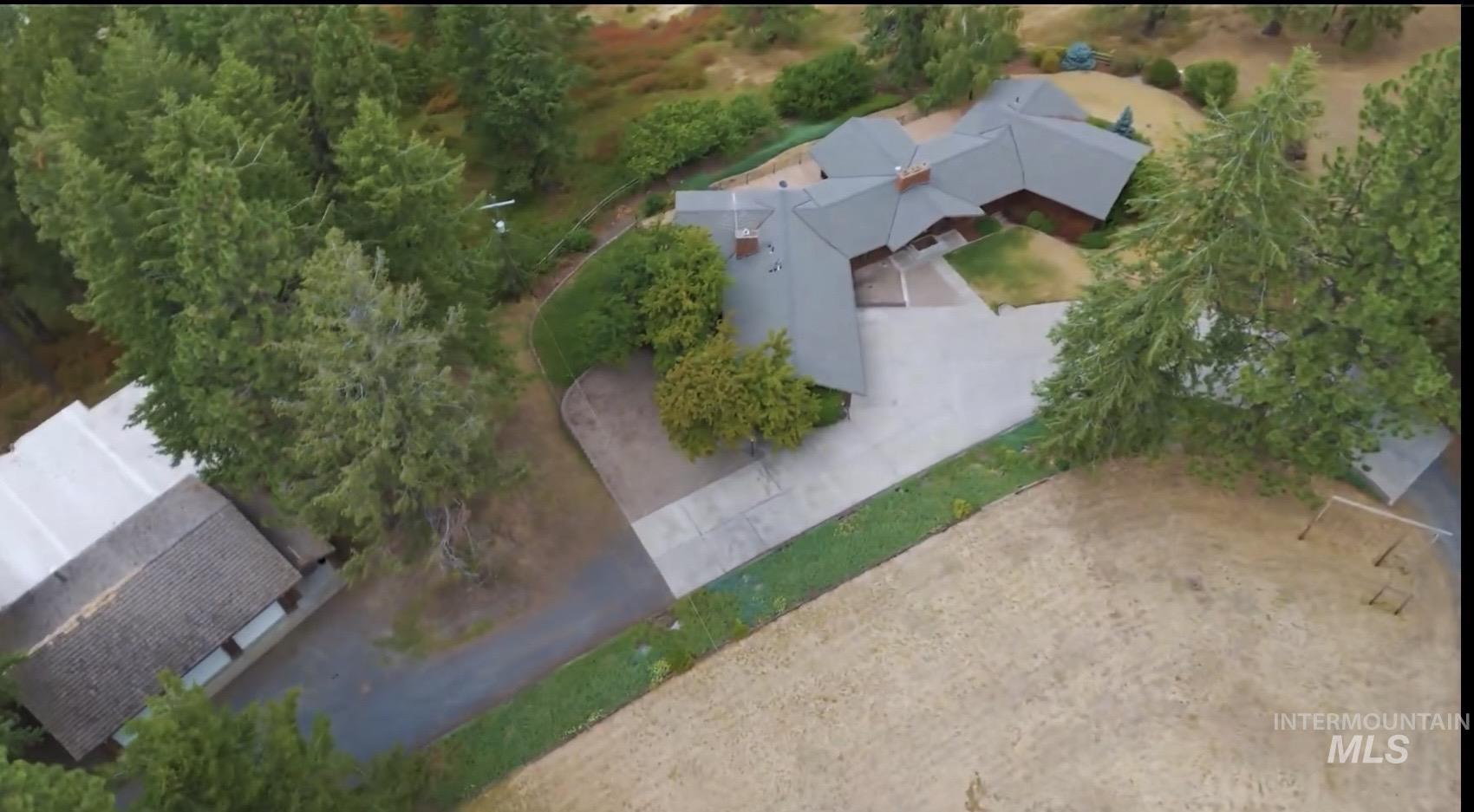 1050 Paradise Ridge Road Moscow, ID 83843 - Photo 41 of 49 View from above of property
