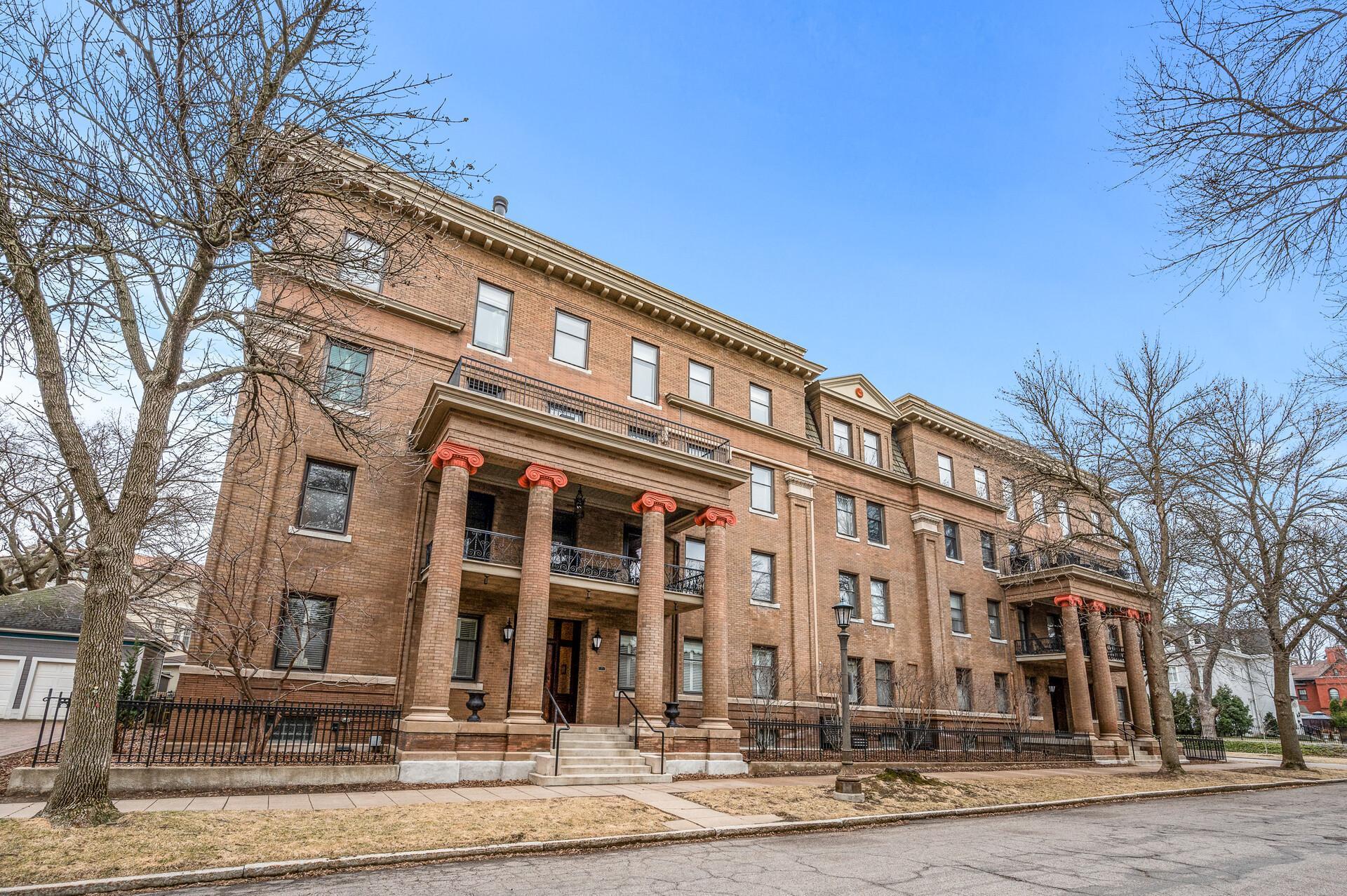 438 Portland Avenue, Unit 7 St. Paul, MN 55102 - Photo 43 of 60