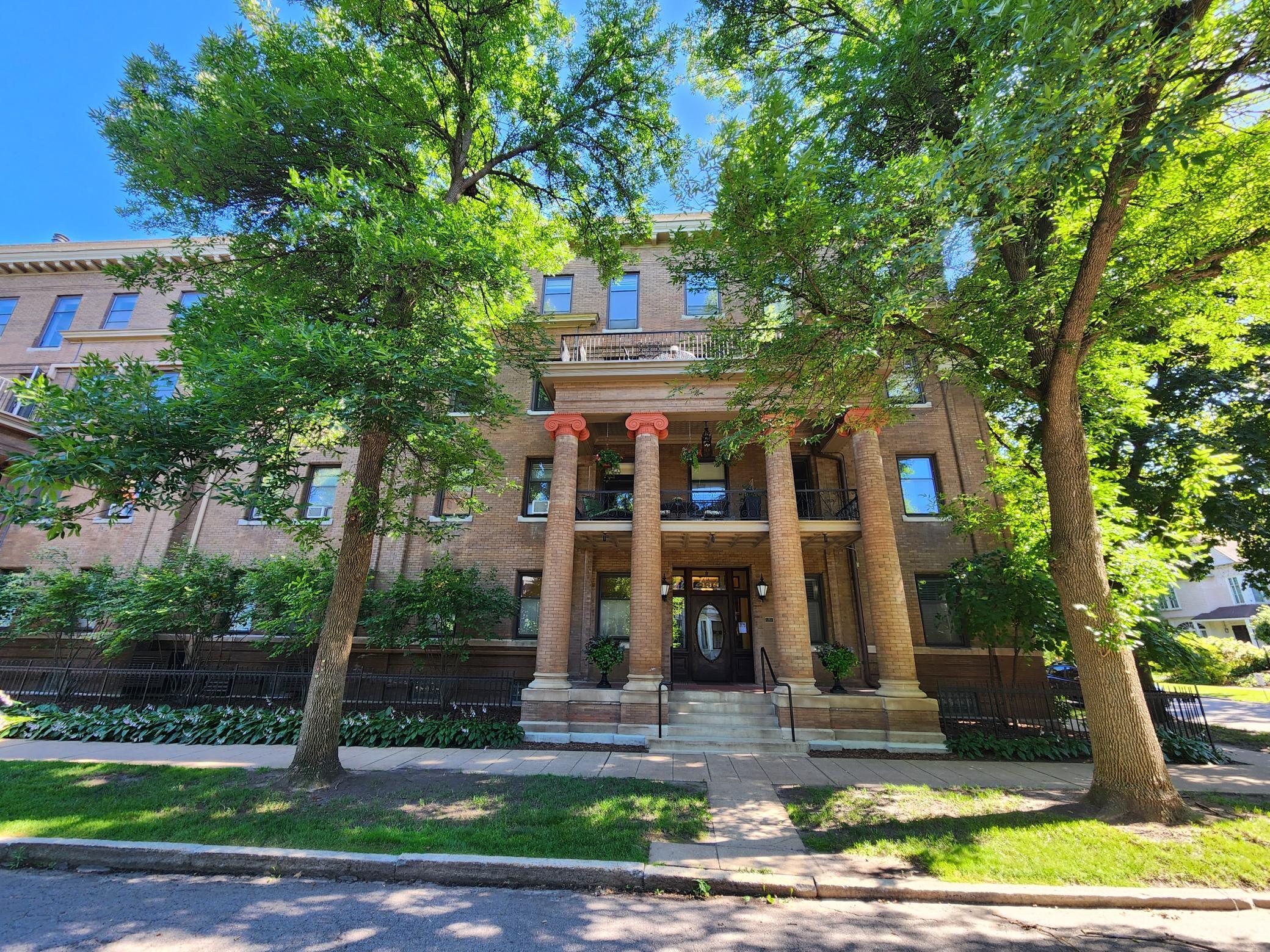 438 Portland Avenue, Unit 7 St. Paul, MN 55102 - Photo 44 of 60