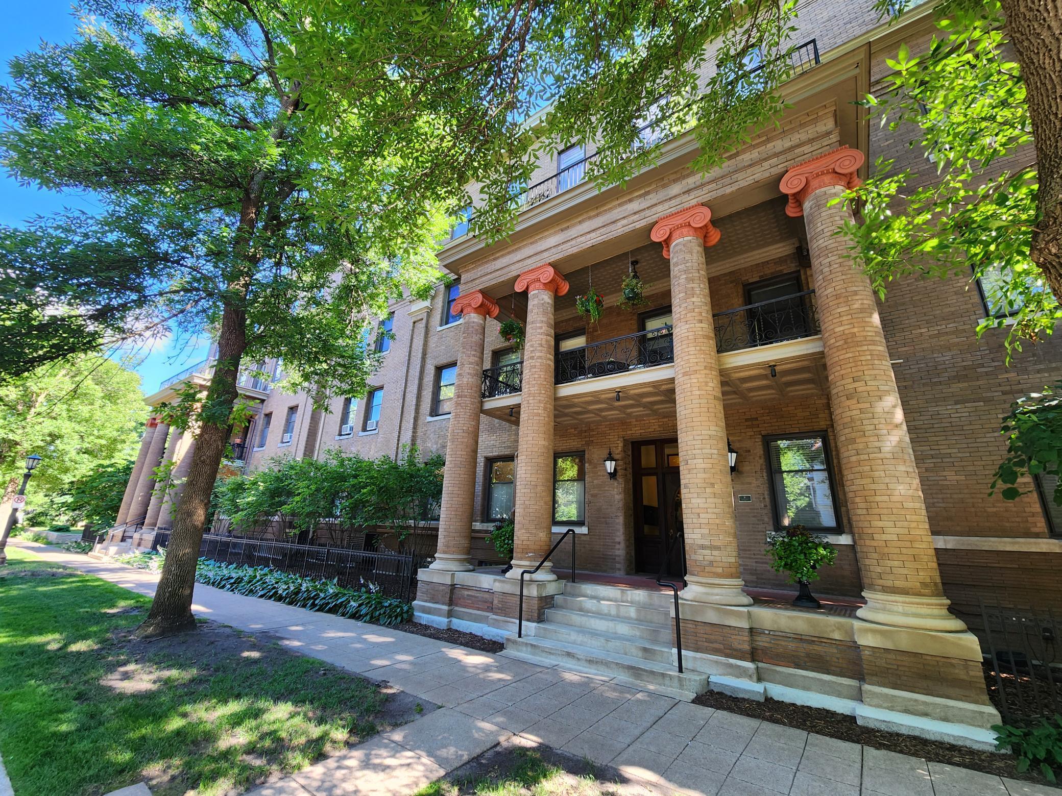 438 Portland Avenue, Unit 7 St. Paul, MN 55102 - Photo 46 of 60