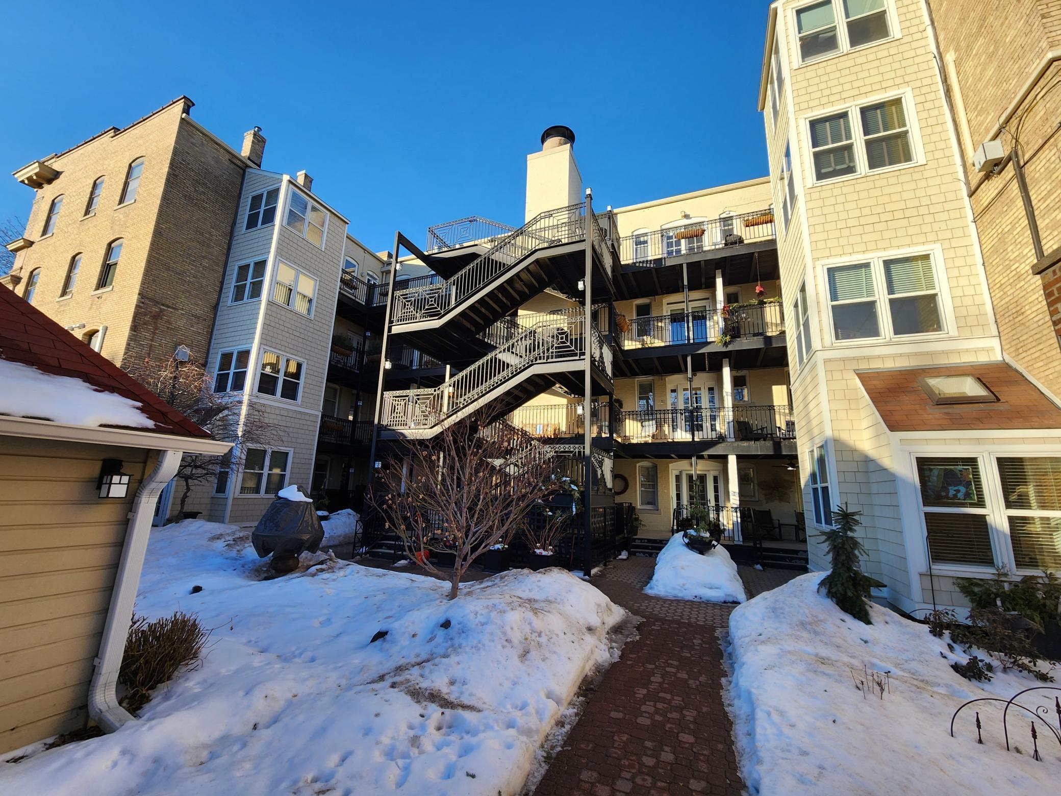 438 Portland Avenue, Unit 7 St. Paul, MN 55102 - Photo 58 of 60