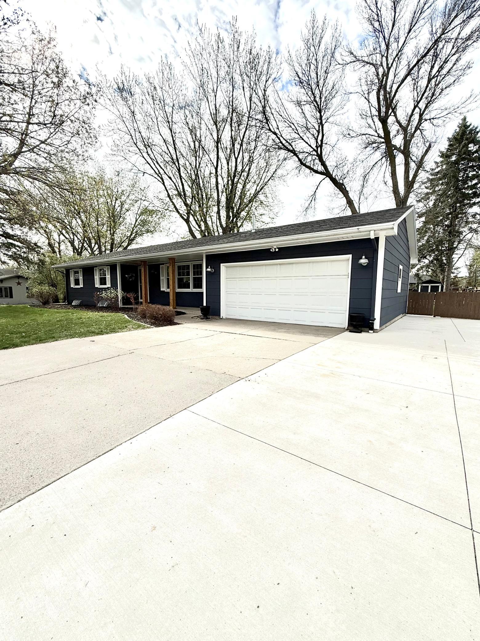 320 4th Street Northeast Mayer, MN 55360 - Photo 3 of 5
