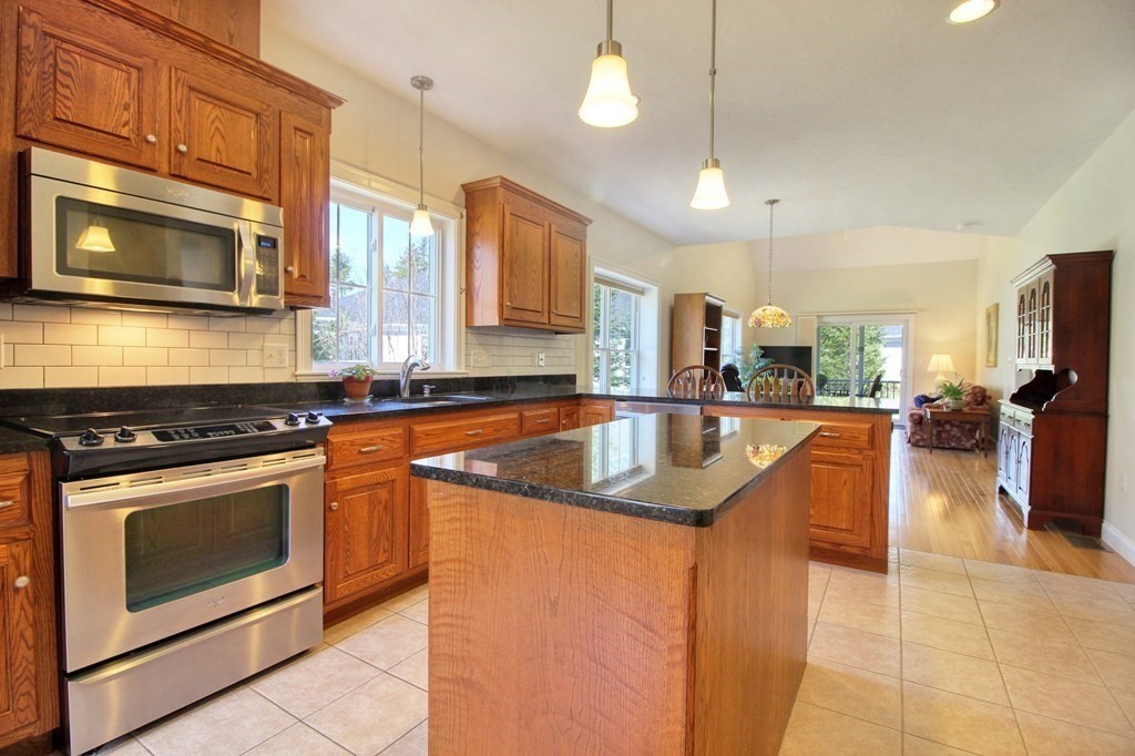 65 Wildwood Road, Unit 65 Norfolk, MA 02056 - Photo 7 of 22 Gallery Image 7