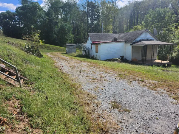 $85,000 | 8727 West Lynchburg Salem Turnpike, Montvale, VA 24122