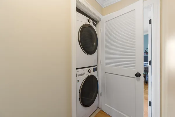 $3,900 | 42 Lexington Street, Unit 3, Waltham, MA 02451