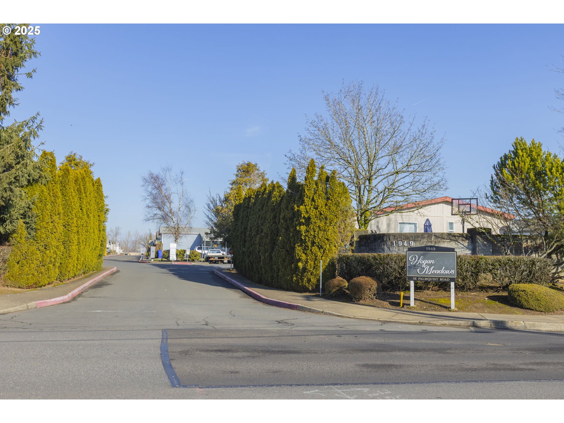1949 Southeast Palmquist Road, Unit 80 Gresham, OR 97080 - Photo 35 of 35 a view of a terrace
