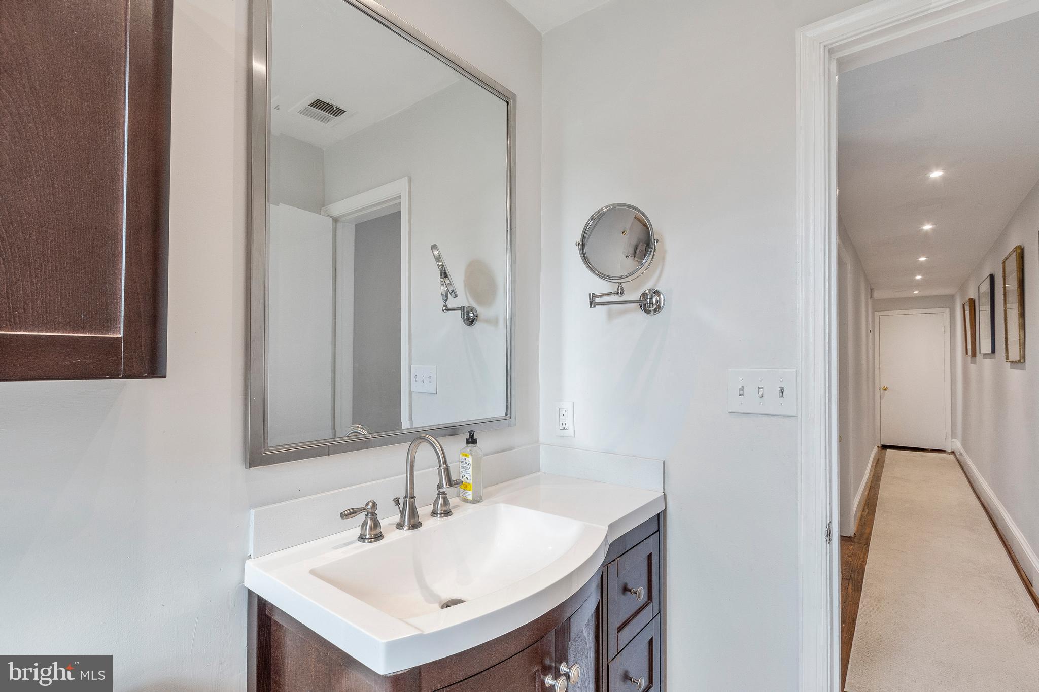 3018 R Street Northwest, Unit 2 Washington, DC 20007 - Photo 22 of 30 Gallery Image 22