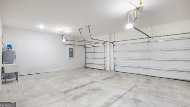 a view of a garage room