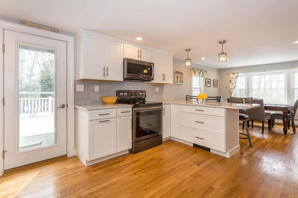 18 Roberts Road Canton, MA 02021 - Photo 3 of 19 Gallery Image 3
