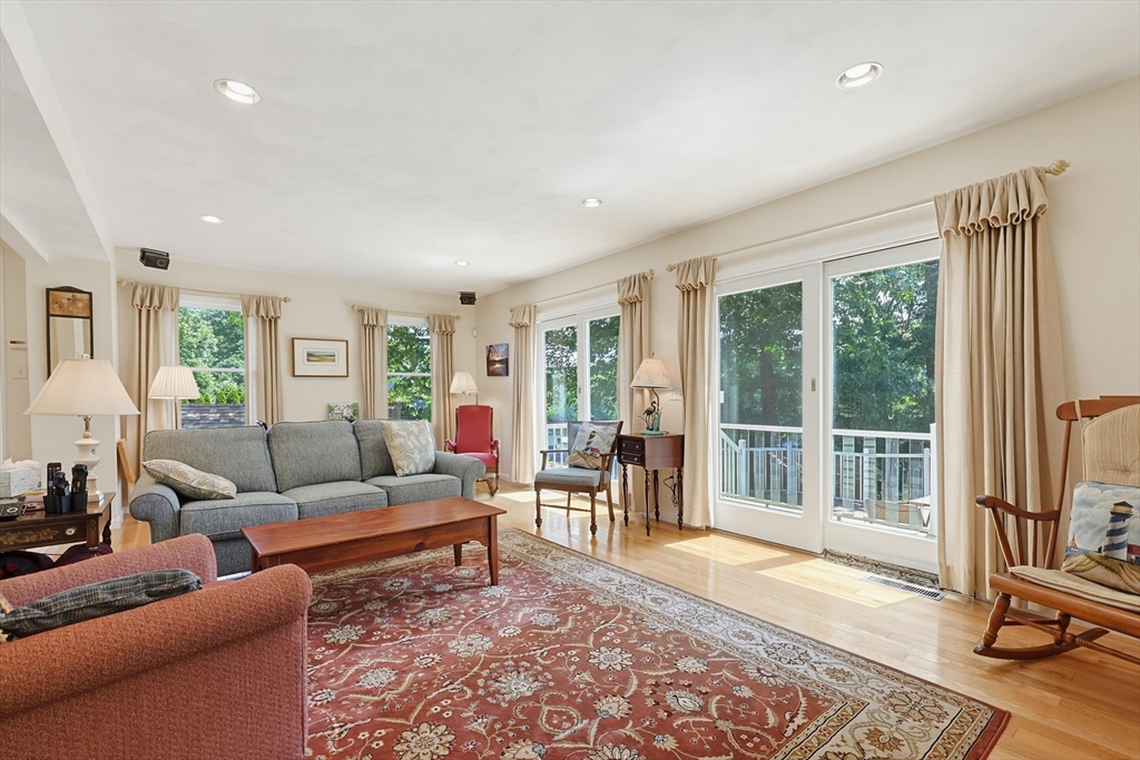 82 Ridge Road Foxboro, MA 02035 - Photo 14 of 32