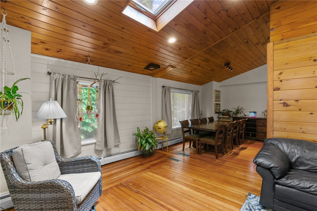 16 Spectacle Avenue Warwick, RI 02888 - Photo 8 of 35 Gallery Image 8