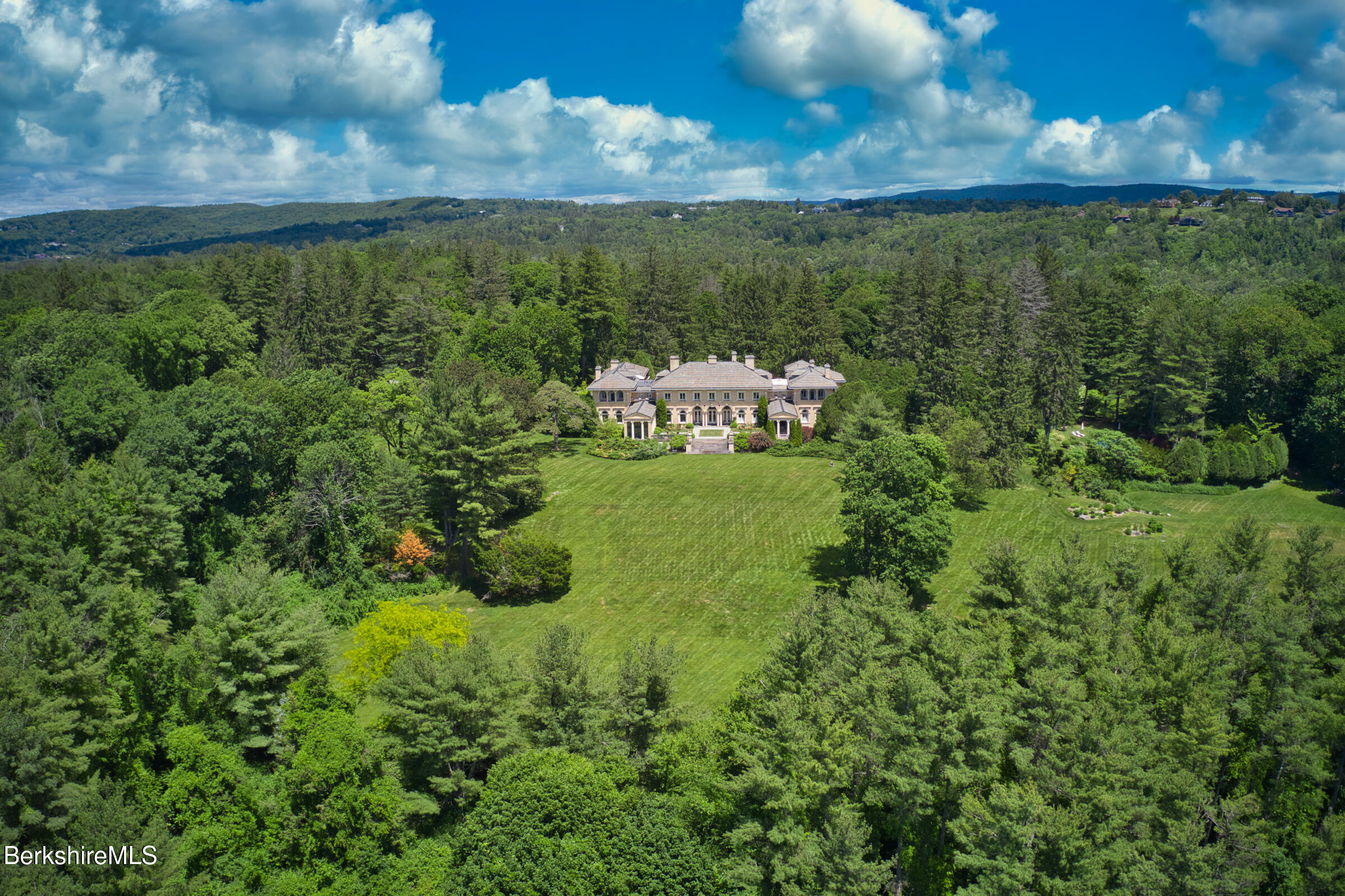 11 Hawthorne Road Stockbridge, MA 01262 - Photo 40 of 46 37