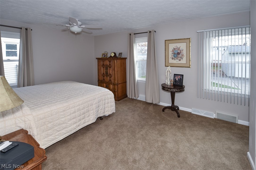 1663 Crestwood Road Cleveland, OH 44124 - Photo 9 of 19 Gallery Image 9