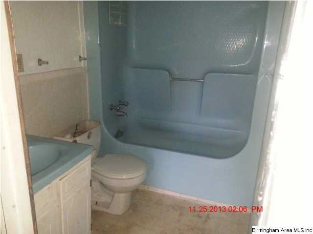 2273 Ishkooda Road Southwest Birmingham, AL 35211 - Photo 4 of 8