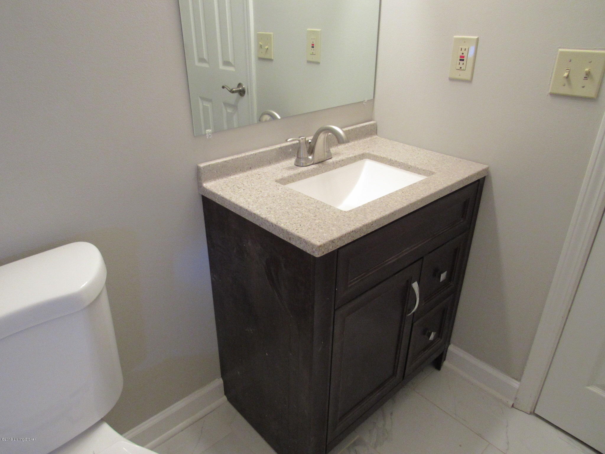 1234 Lexington Road, Unit 102B Louisville, KY 40206 - Photo 17 of 29 CIG_IMG021