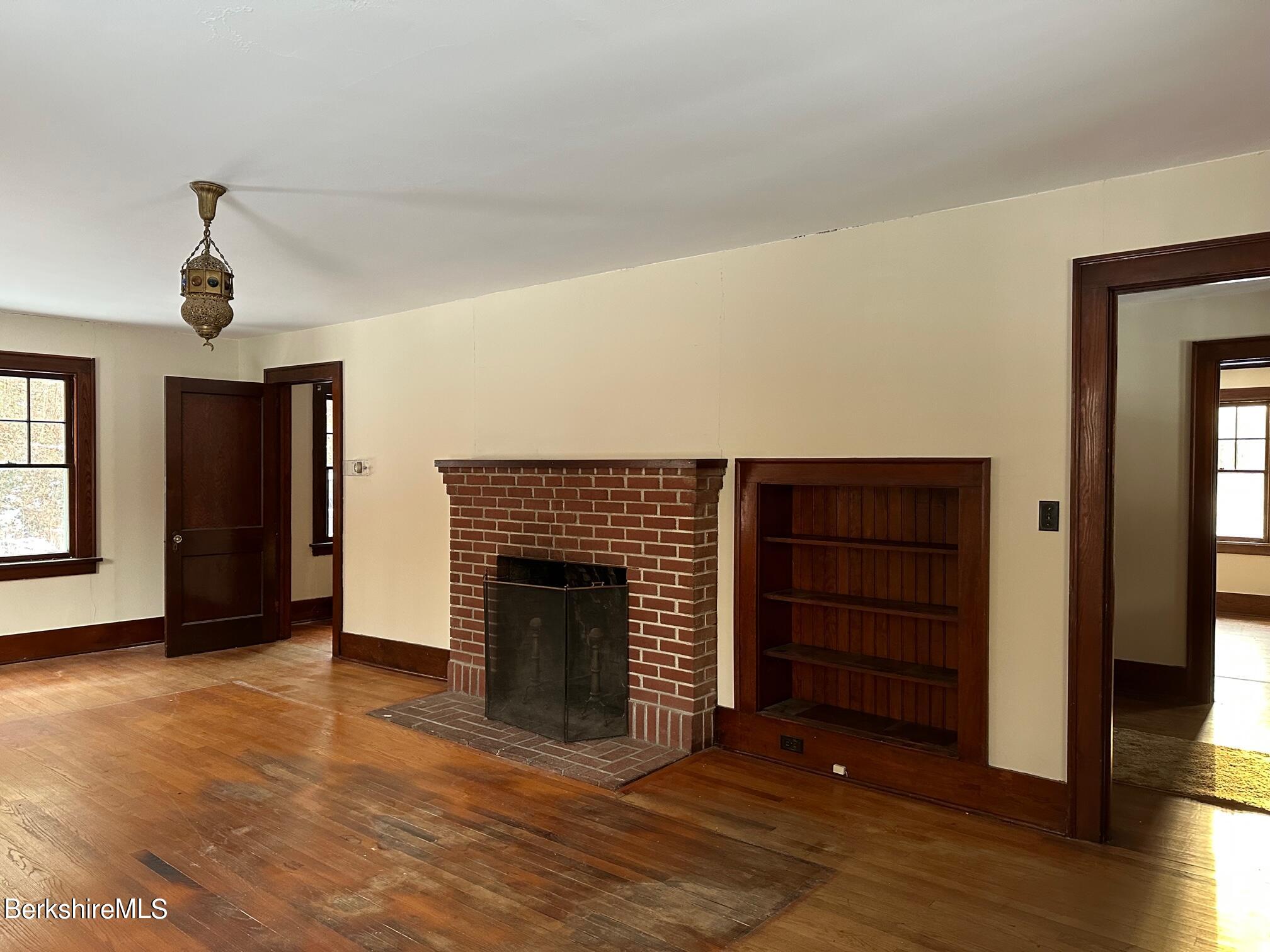 91 Pixley Road Monterey, MA 01230 - Photo 6 of 17 LIVING ROOM