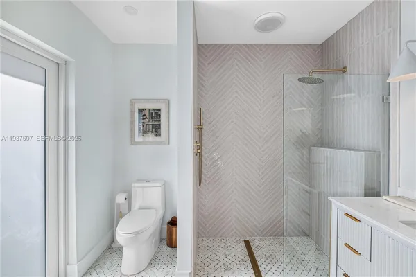 $2,850,000 | 10235 Southwest 58th Court, Pinecrest, FL 33156