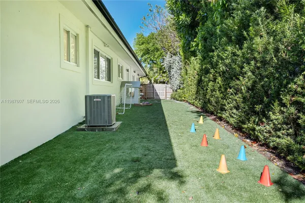 $2,850,000 | 10235 Southwest 58th Court, Pinecrest, FL 33156