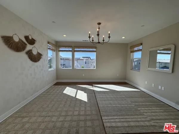 $6,300 | 406 Clipper, Irvine, CA 92618