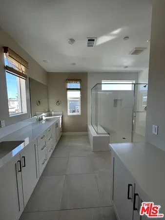 $6,300 | 406 Clipper, Irvine, CA 92618