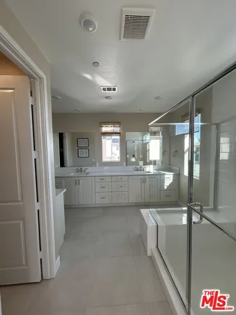 $6,300 | 406 Clipper, Irvine, CA 92618