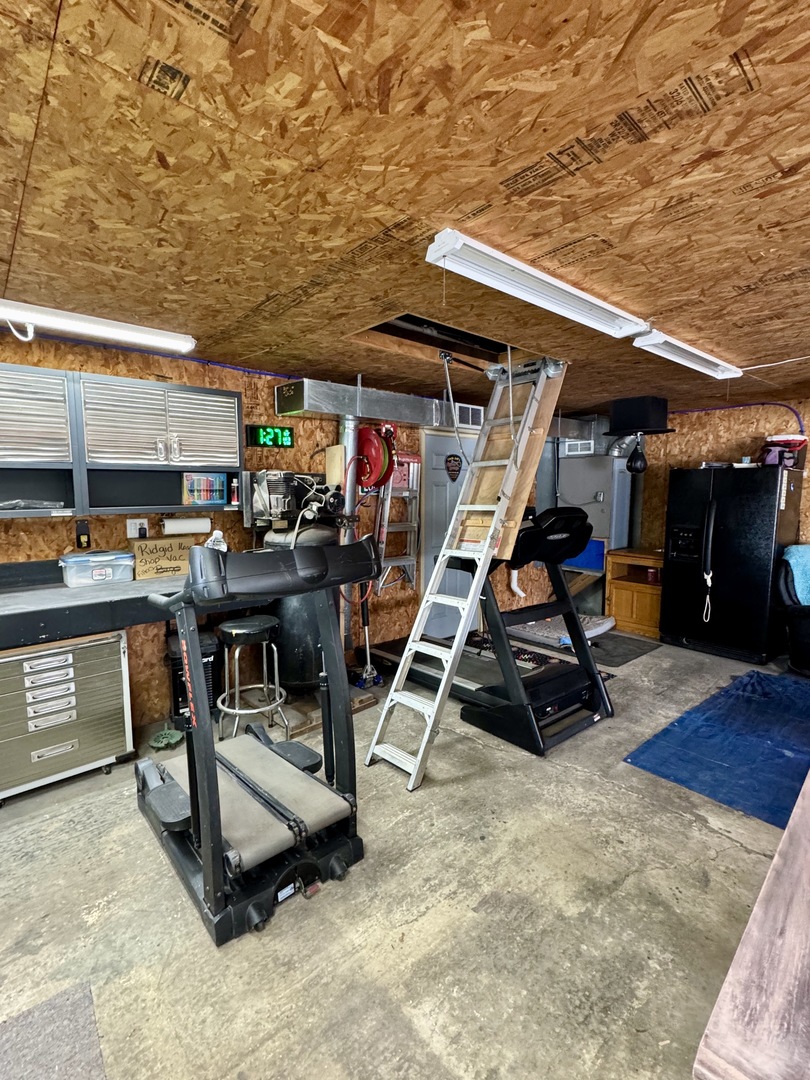 301 West Jackson Street Ohio, IL 61349 - Photo 12 of 32 a view of a room with gym equipment