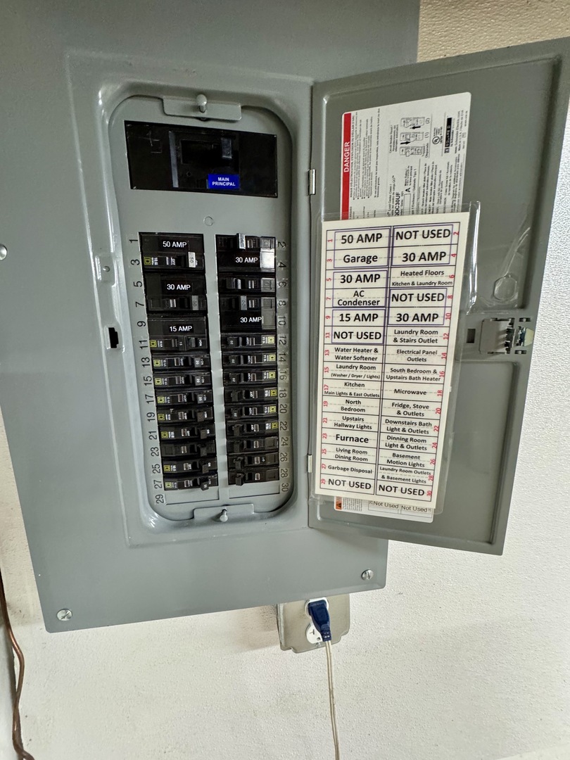 301 West Jackson Street Ohio, IL 61349 - Photo 31 of 32 a close up of a wall