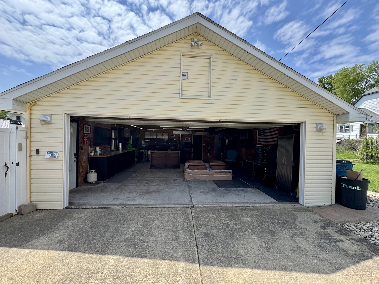 301 West Jackson Street Ohio, IL 61349 - Photo 9 of 32 a house view with a outdoor space