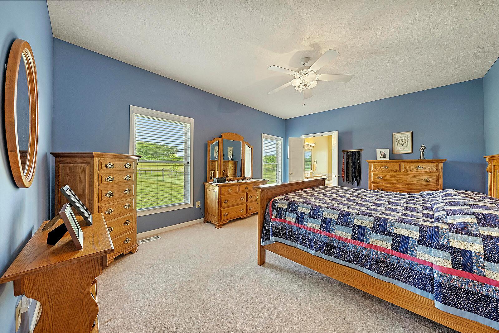 2823 Summit Road Southwest Pataskala, OH 43062 - Photo 24 of 60 25 First Floor Primary Bedroom