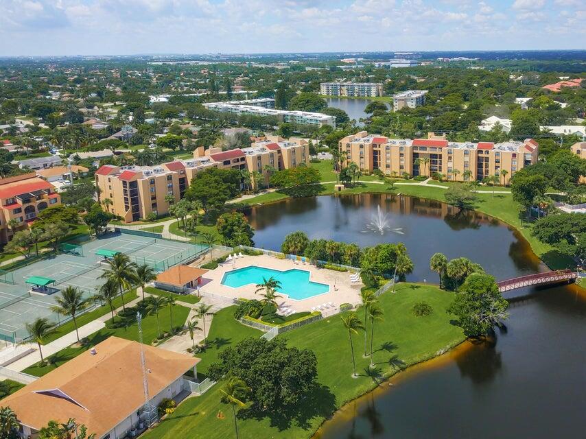 755 Dotterel Road, Unit 1105 Delray Beach, FL 33444 - Photo 19 of 24 pool 1105