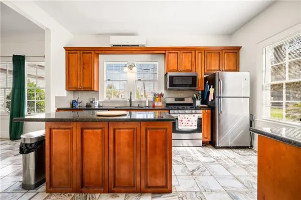 $259,000 | 108 South Monroe Street, Marksville, LA 71351