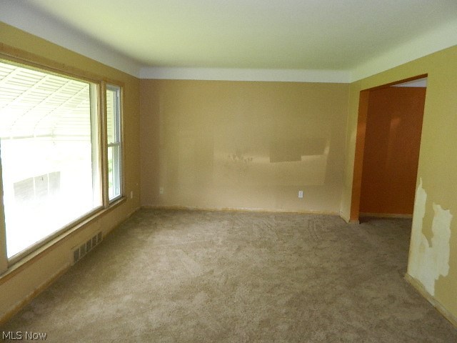 4115 Greenvale Road South Euclid, OH 44121 - Photo 3 of 8