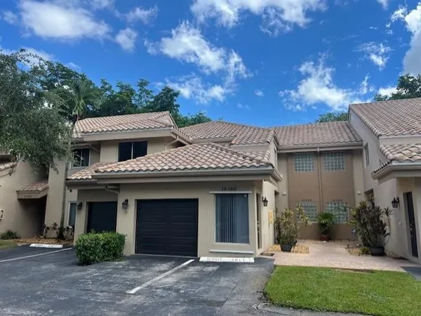 $2,900 | 16360 Malibu Drive, Weston, FL 33326