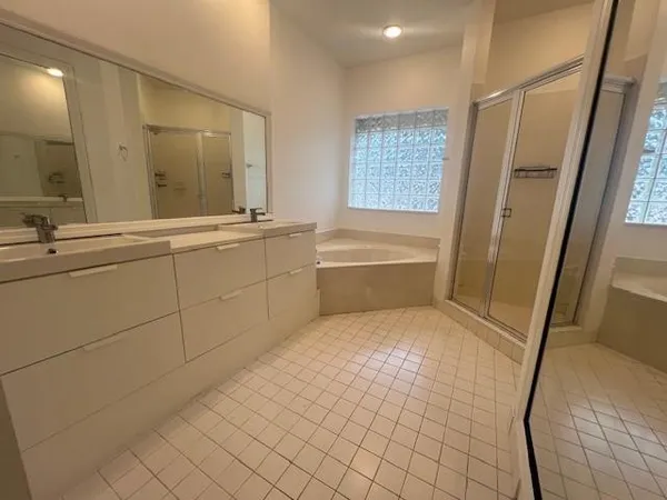 $2,900 | 16360 Malibu Drive, Weston, FL 33326