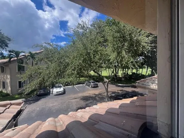 $2,900 | 16360 Malibu Drive, Weston, FL 33326